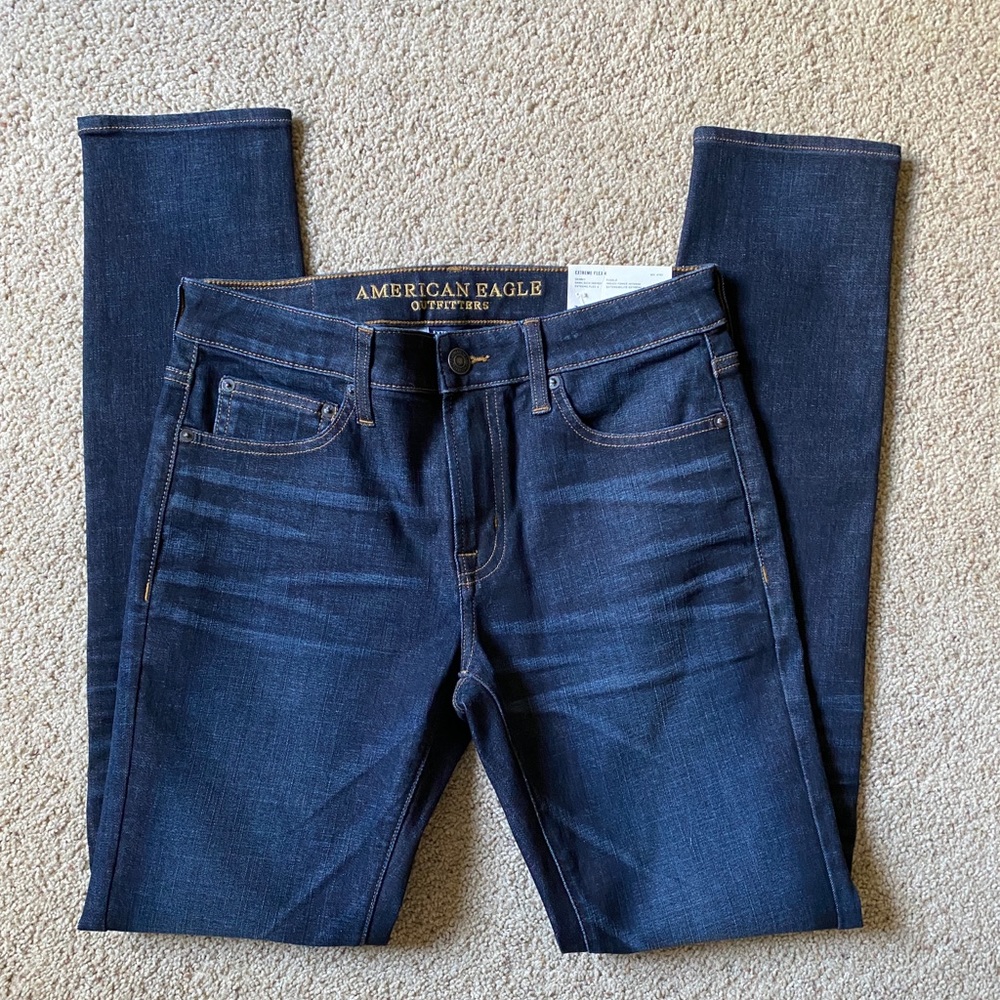 NWT American Eagle Extreme Flex 4 Skinny Jeans